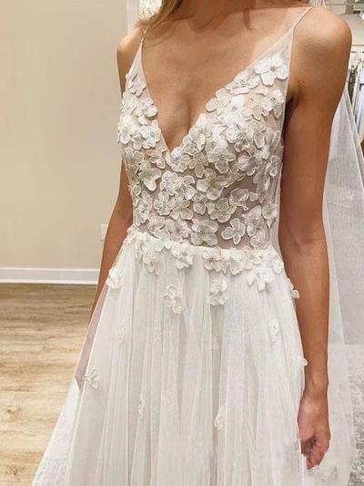 Fashion Fairy A Line V Neck Wedding Dresses with Appliques