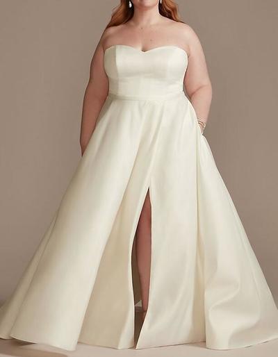 A-Line Strapless Sweetheart Ivory Satin Plus Size Wedding Dresses with Split Pockets