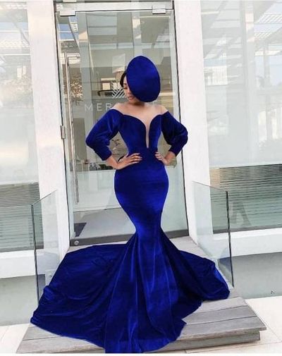 Sexy Mermaid Off the Shoulder Royal Blue Velvet Prom Evening Dresses with train