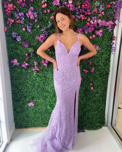 Mermaid V Neck Spaghetti Straps Lavender Lace Prom Dresses with Split