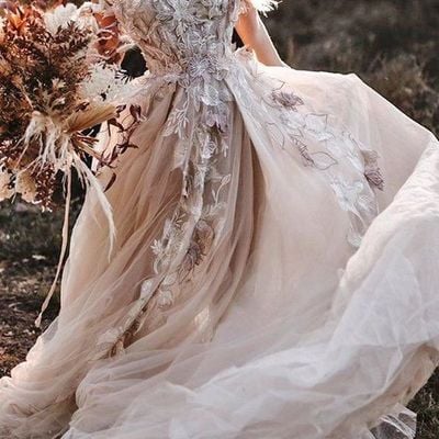 Stunning off the shoulder ivory tulle lace wedding dress spring bridal dress - Thumbnail 3