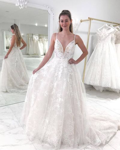 Gorgeous A-Line V Neck Backless White Lace Wedding Dresses