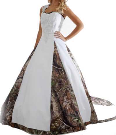 2021 Embroidery Ball Gown Camo Wedding Dresses,Long Train Bridal Gowns,Criss Cross Back Real Tree Wedding Dress,348
