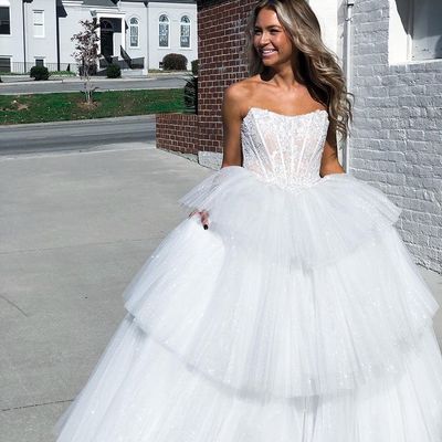 Ball gown scoop neck white tulle prom dresses with appliques - Thumbnail 2