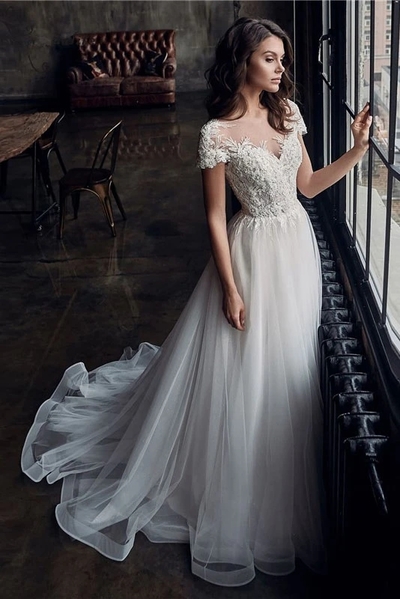 Lace Appliques Cap Sleeves A-line Tulle Boho Wedding Dresses