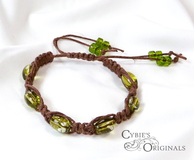 Green splattered hemp bracelet