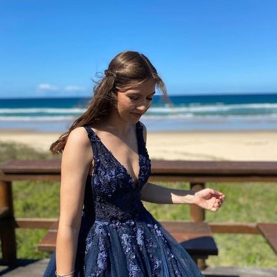 Stunning a-line v neck navy blue tulle long prom dresses with lace appliques - Thumbnail 4