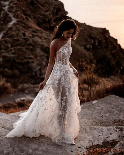 One Shoulder White Lace Beach Wedding Dresses 2020-2022