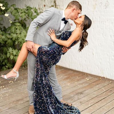 Gorgeous mermaid v neck velvet sequins prom dress with slit - Thumbnail 3