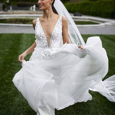 Fairy countryside v neck lace tulle white wedding dresses with train - Thumbnail 2