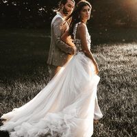 Exquisite A-Line Halter Lace Tulle Wedding Dresses - Thumbnail 3