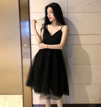 Black v neck tulle short prom dress