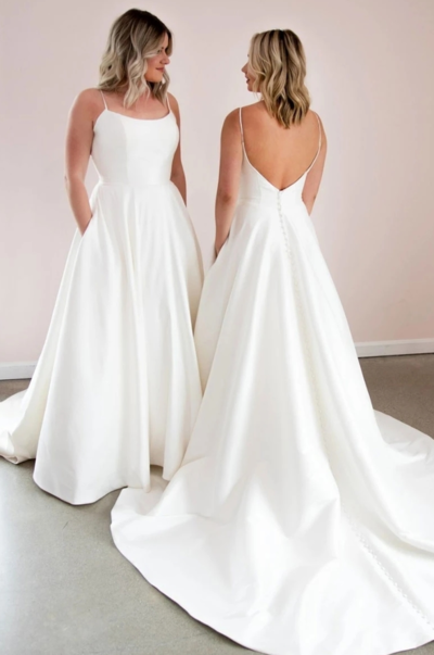 Mermaid Scoop Neck Satin Wedding Dresses with Pockets
