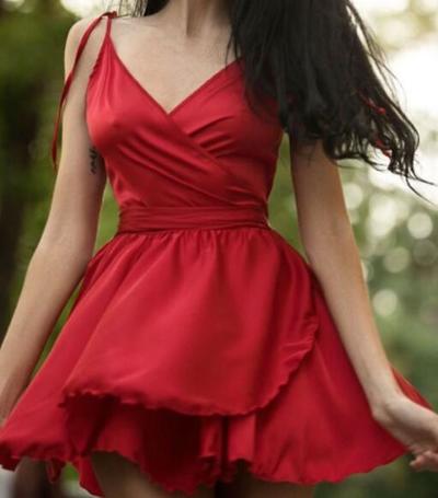 Red Short Homecoming Dresses under 100