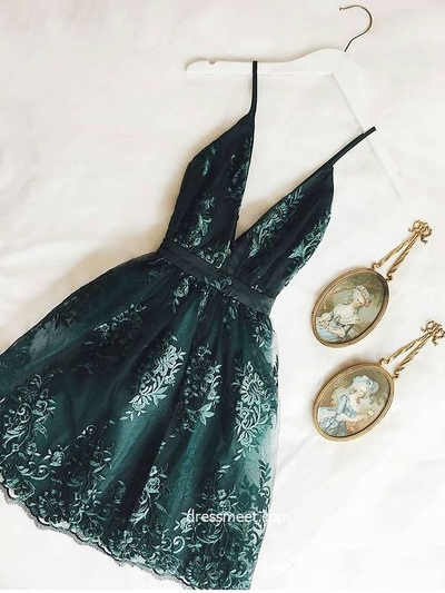 New V Neck A-Line Dark Green Lace Short Homecoming Dresses