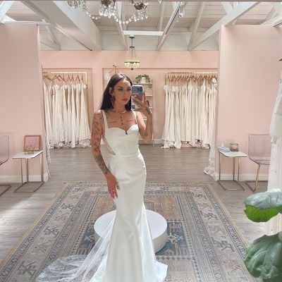 Beautiful mermaid sweetheart satin wedding dresses with lace appliques - Thumbnail 3