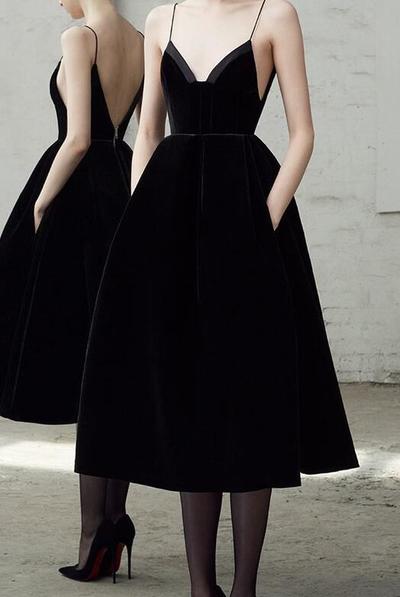 Open Back Black Velvet Knee Length Short Prom Dresses