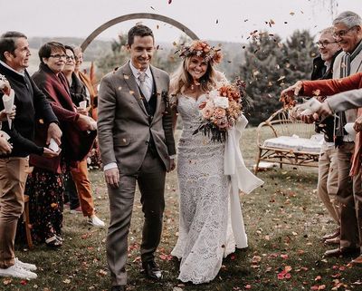 Elegant Mermaid Off the Shoulder Lace Wedding Dresses Beach Wedding Dresses