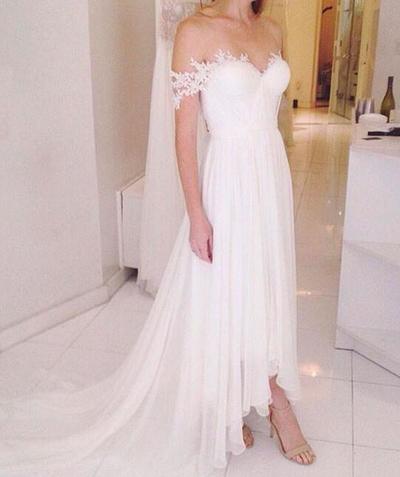 Off the Shoulder Chiffon Wedding Dress with Lace Applique
