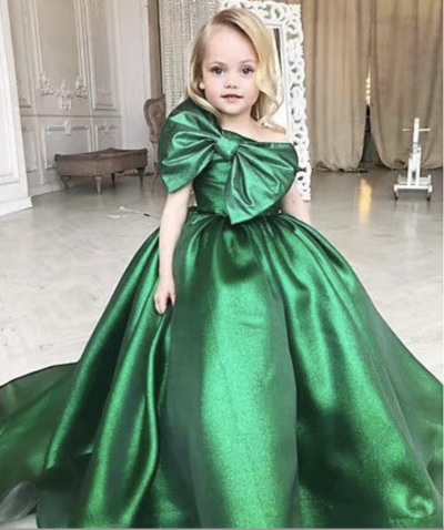 Green One Shoulder Flower Girl Dresses with Bowknot