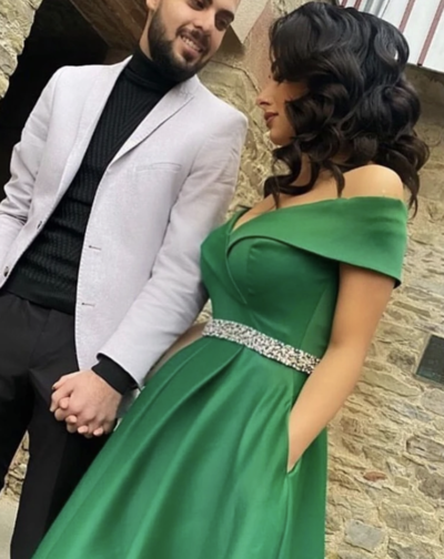 Off the Shoulder Green Prom Dresses
