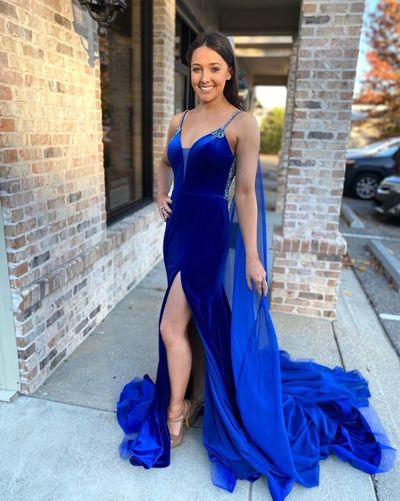 Stunning Mermaid V Neck Straps Royal Blue Clock Prom Dress with Beading