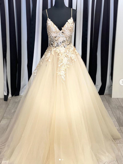 SP1960,Champagne V Neck Tulle Lace Long Prom Dress Beaded Applique Evening Dress