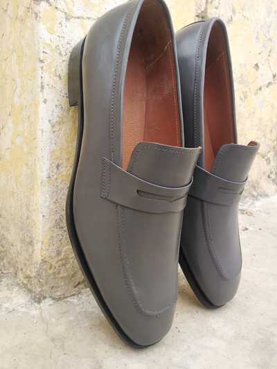 Trendy Men's Hand Stitch Leather Moccasin In Grey Color Casual Wear Shoes