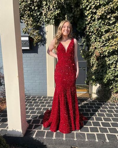 Sparkly Mermaid V Neck Red Sequins Long Prom Dresses