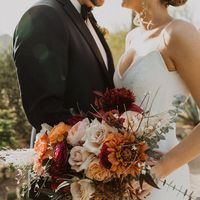 Elegant Mermaid V Neck Spaghetti Straps Tulle Wedding Dresses - Thumbnail 1