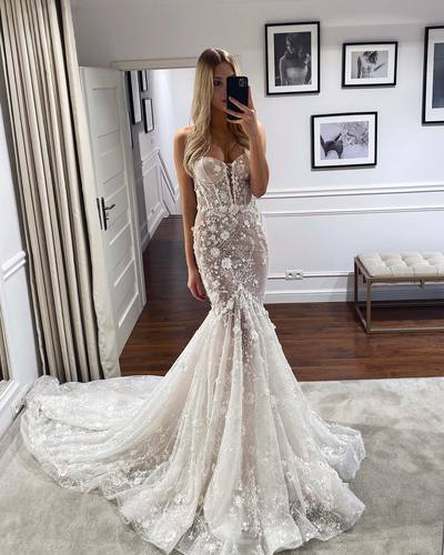 New arrival Mermaid Sweetheart Ivory Lace Wedding Dresses