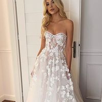 Stylish A-Line Sweetheart White Tulle Wedding Dresses with Appliques - Thumbnail 1