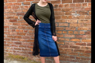 MID LENGTH SKIRTS