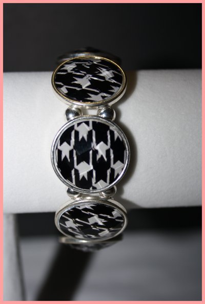 Silver houndstooth bracelet