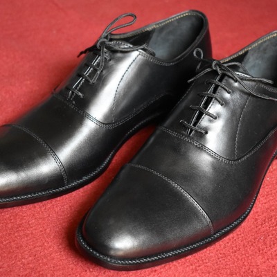 Handmade men's black cap toe leather office shoes