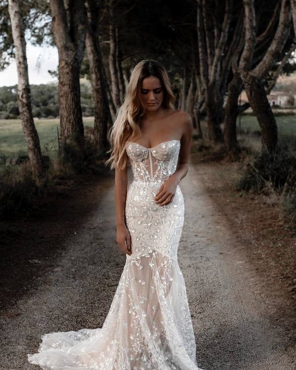 Stunning Mermaid Sweetheart Tulle Wedding Dresses with Appliques