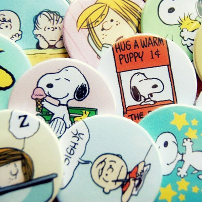 Snoopy and peanuts - pinback button, magnet or clip 1.5 inch (38mm)