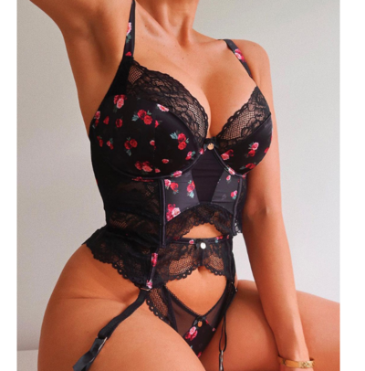 Fashion Sexy Black Floral Lace Lingerie Set
