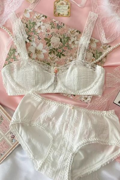 Sweet White French Bra + Panty Set Lace Underwear Lingerie Summer Aesthetic Casual E-Girl Kawaii Korean Japanese Harajuku