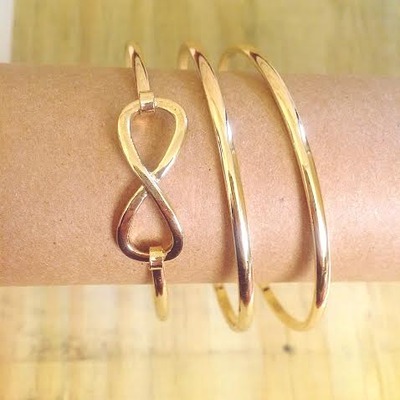 Love will remember bangle set