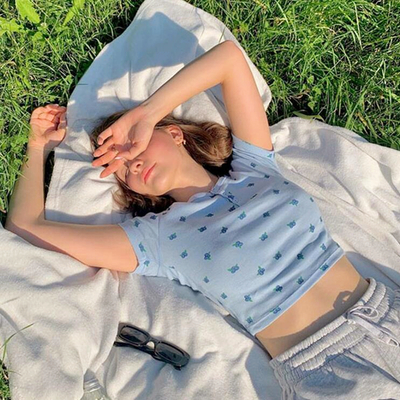 Blueberry button up top