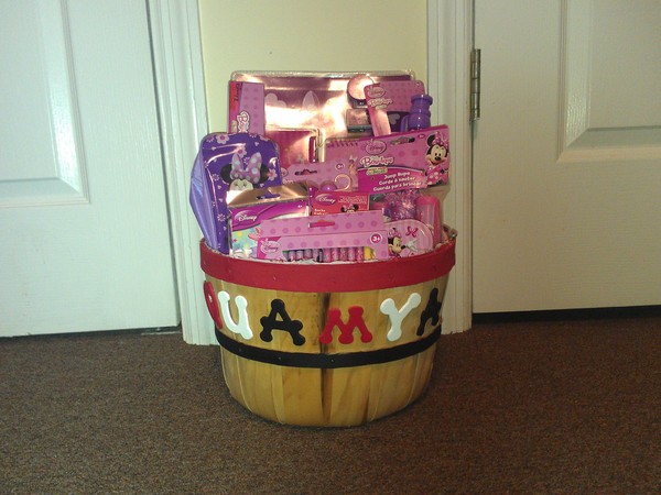 Large Minnie Mouse Basket