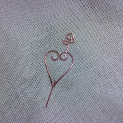 Sweater/scarf pin, heart