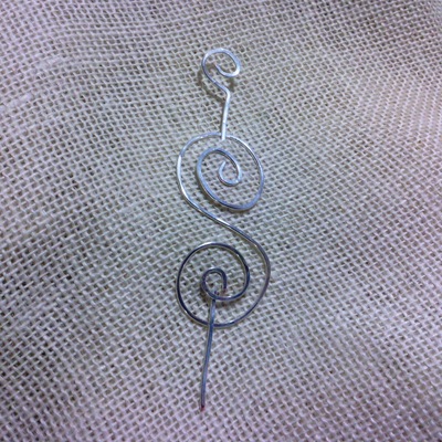 Sweater/scarf pin, double swirl