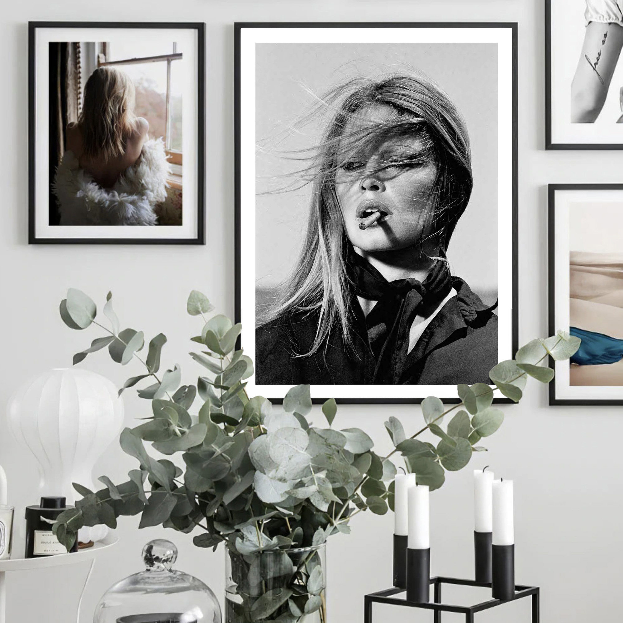 Poster Sur Toile Brigitte Bardot Encadré 50x75cm - Impression Haute Qualité - Déco Murale Vintage - Personnalisable