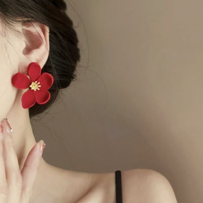 Vintage Flower Stud Earrings