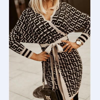 Design Print V-Neck Long Sleeve Dress