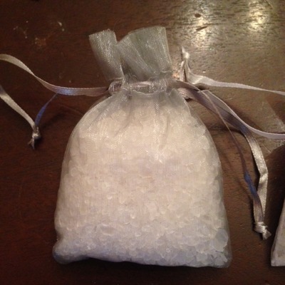 Pink champagne bath salts