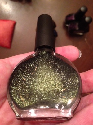 green to gold color shift