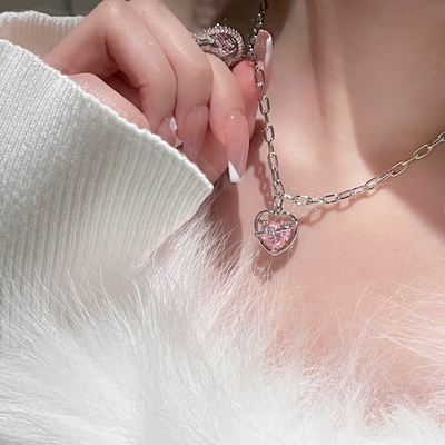 Beautiful Luxury Diamond Heart Pink Galaxy Pendant Necklace Chains